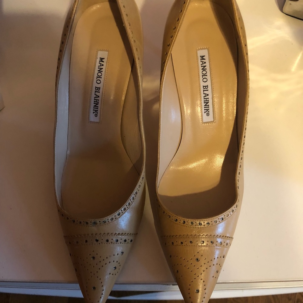 Manolo Pumps